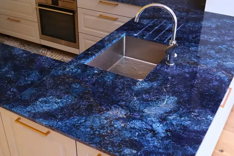 Kitchen Islands For Small Spaces: Smart Designs That Maximise Functionality