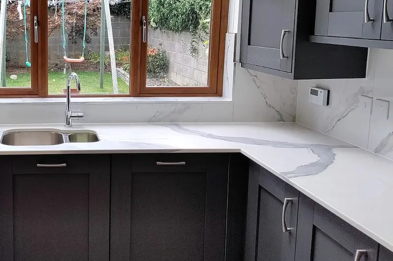 5 Reasons To Choose Stone For Low-Maintenance Kitchen Worktops - The Stone Gallery (4)